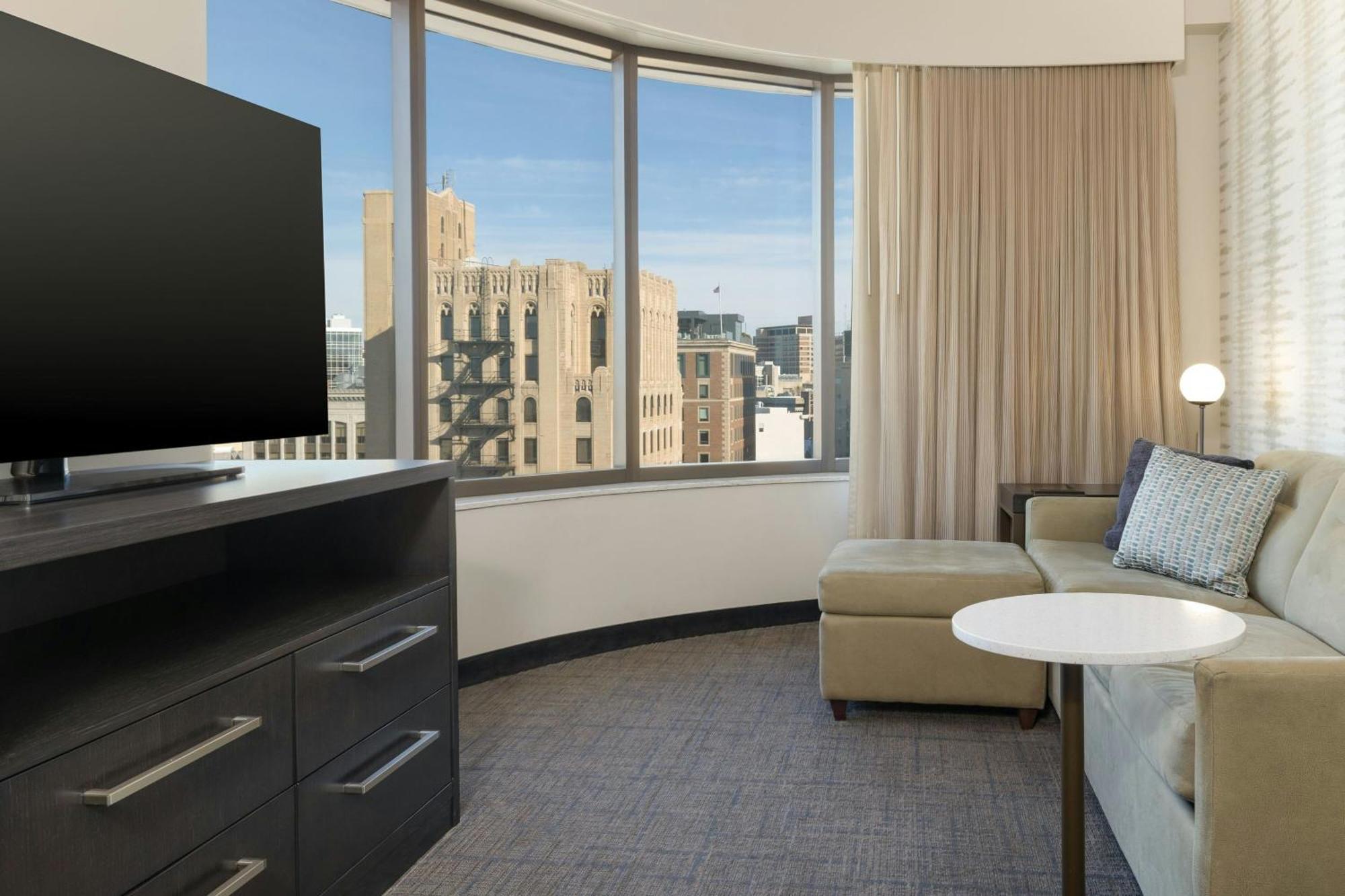 Residence Inn By Marriott Grand Rapids Downtown Bagian luar foto